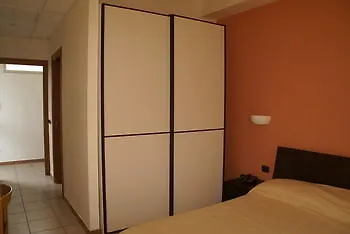 Hotel Rasula Alta Гравина-ди-Катания