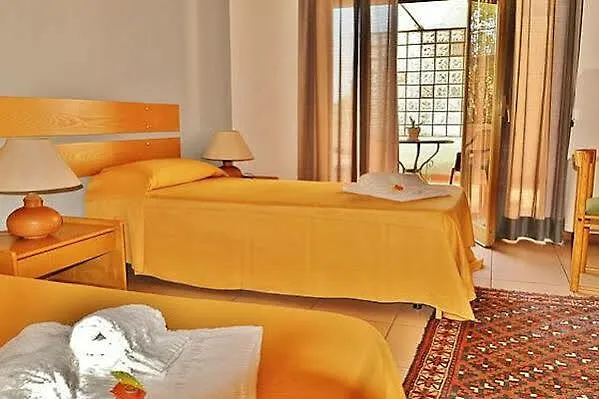 Hotel Rasula Alta Гравина-ди-Катания Италия